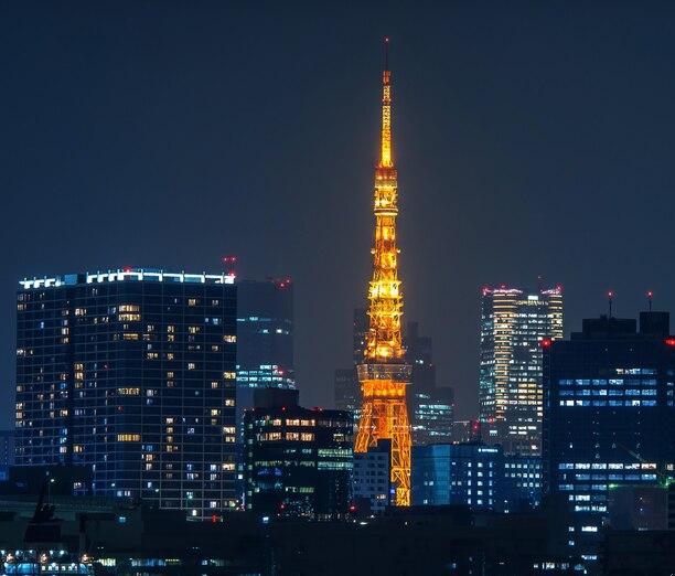 tokyo-cityscape-night-japan_335224-27_1.jpg